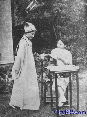  陆小曼与唐瑛对戏