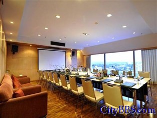 Chiang Mai Centara Duangtawan Hotel