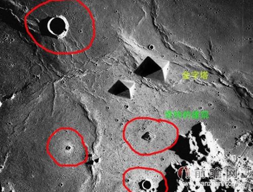 科学家找到外星人存在铁证 月球现美国失踪飞机.jpg
