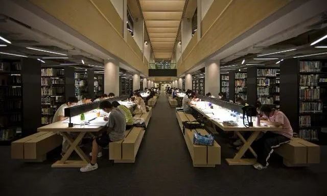 汕头大学图书馆.jpg