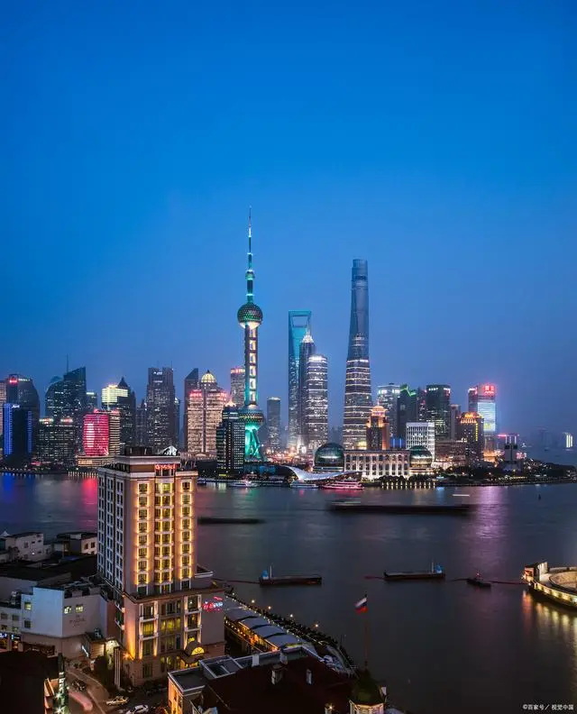 外滩繁华，城市魅力：上海外滩