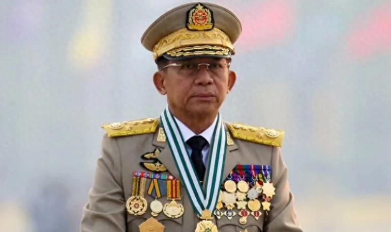 缅甸国管委主席敏昂莱大将